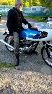 1968 Triumph 744cc Thruxton Bonneville Replica Frame no. T120 DU83116 Engine no. T120C DU63999 image 4