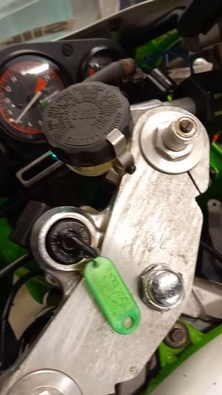 1991 Kawasaki ZXR250C Frame no. ZX250C-002595 Engine no. ZX250CE009742 image 4
